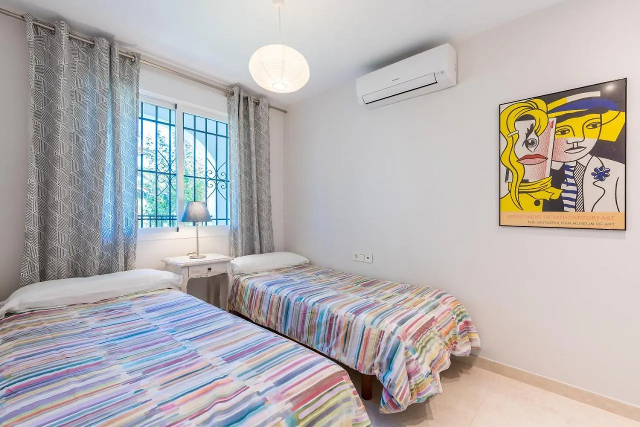 La Rosa Home 托雷莫利诺斯 度假居